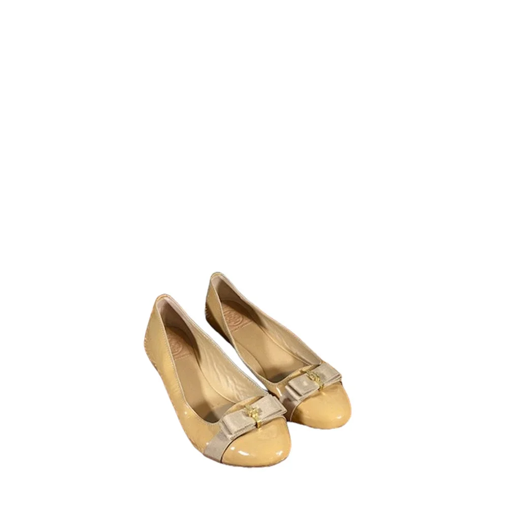 Tory Burch Women’s Beige Patent Leather Trudy Bow Front Slip On Flats Size 7.5